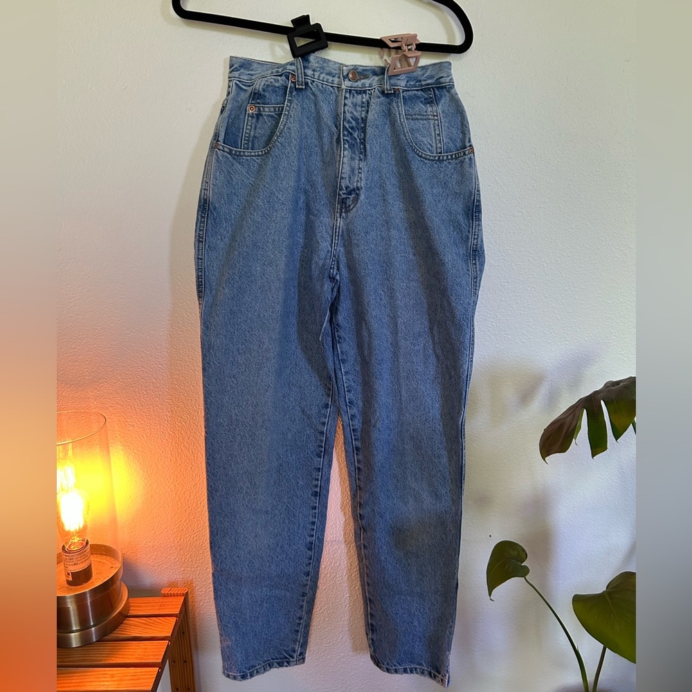 Mom Jeans - Gloria Vanderbilt - reposh